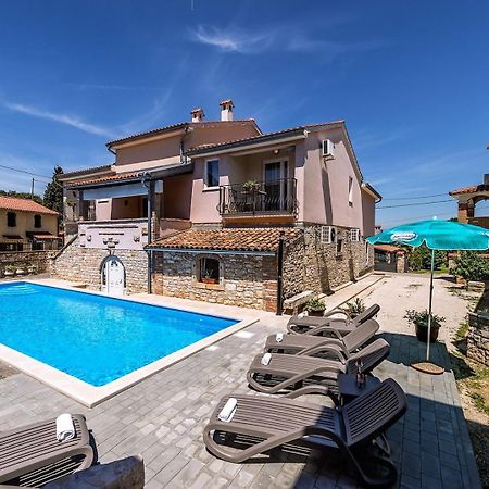 Villa Valtrazza Tar-Vabriga Eksteriør bilde