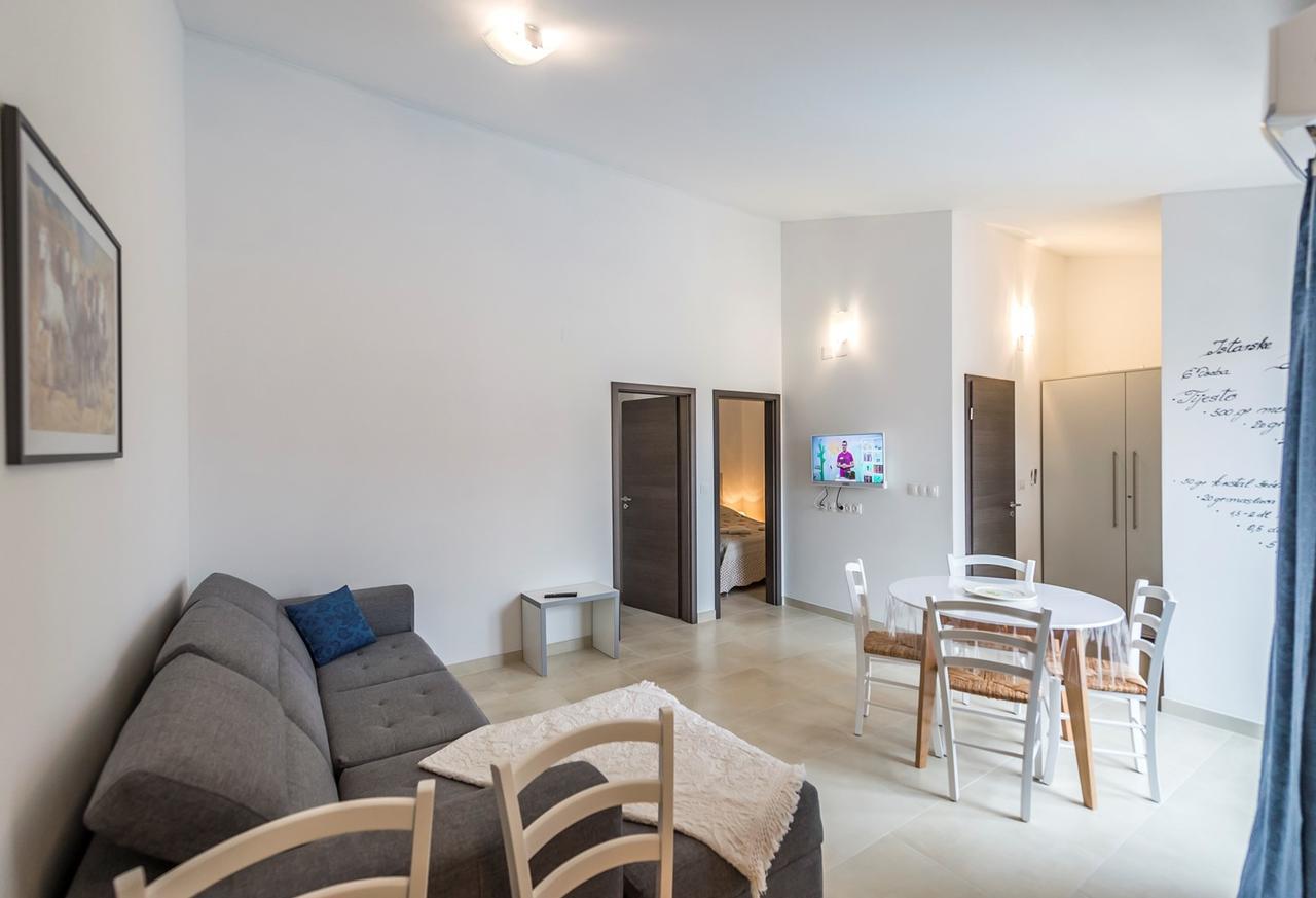 Villa Valtrazza Tar-Vabriga Eksteriør bilde