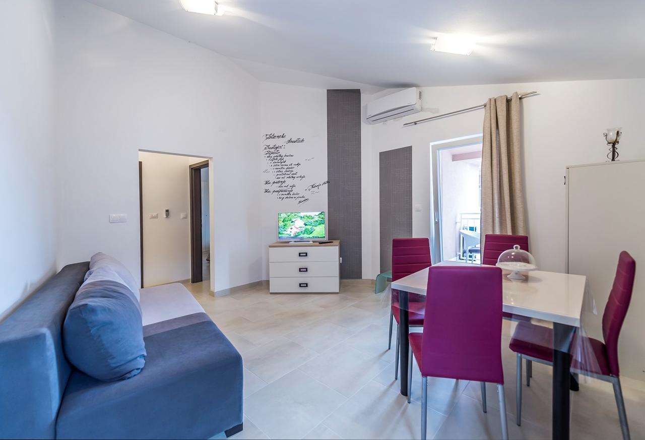 Villa Valtrazza Tar-Vabriga Eksteriør bilde
